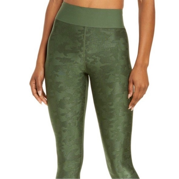Good American Icon Jacquard Cactus Green Camo Legging - Picture 2 of 12